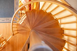 Wendeltreppe in der Wohnung Südwind